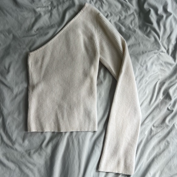 Reformation Santo Cashmere One Shoulder Sweater - Picture 6 of 14